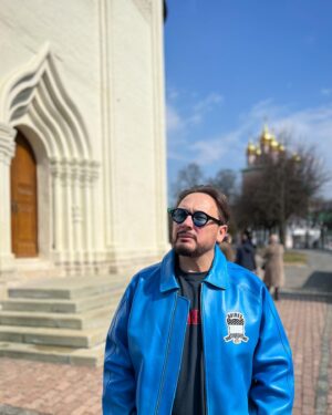 Stas Mikhaylov Instagram - Троице-Сергиева Лавра. Давно не был здесь!
Всех со Страстной седмицей! Готовимся с Пасхе! 🙏