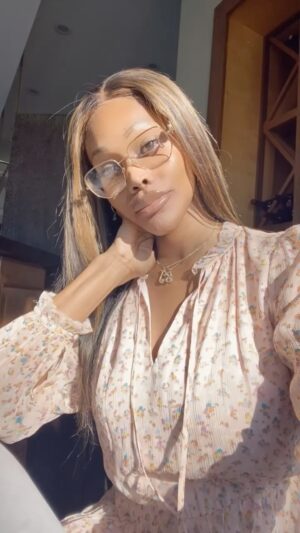 Stasha Sanchez Instagram - I ask God for Peace  every day , because I’ve been through some things.
RoyalQueen👑 #CoachGirl #Legendary2 #fentybeauty
👗 @coach 
👓 @versace