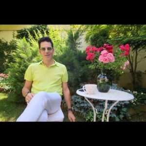 Ștefan Bănică Jr. Instagram - Vineri cântăm la PIATRA NEAMȚ în cadrul Festivalului Internațional "Vacanțe Muzicale la Piatra Neamț". Ne vedem de la ora 21 la scena din Piața Turnului! Să fiți acolo!😉
Weekend plăcut tuturor!🙂