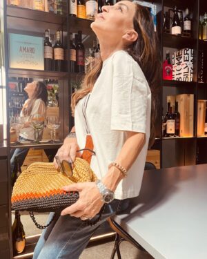 Stefania Micheli Instagram - “I don’t care what you think about me, I don’t think about you at all”….Coco Chanel # thanks to my SuperWomen @isabellazani @fashionworkitaly_pbag @elle_di_enne 🌹🌹❤️