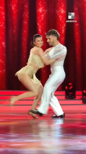 Stéfano de Gregorio Instagram - Yeyo de Gregorio y Martu Morales bailaron tremenda bachata✨🕺🏼💃🏼

Cc #Bailando2023 @marcelotinelli @elbailandooficial