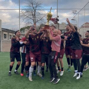 Stéfano de Gregorio Instagram - Sólido @cosito_ca Campeón Invicto 🏆🫎❤️
Que lindo disfrutar el futbol con mis amigos, gracias por un lindo campeonato juntos che 😅🫶