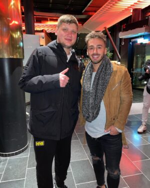 Stéfano de Gregorio Instagram - Otro día epico en Estocolmo 🔥🇸🇪👏•
Qué locura haber conocido a un ídolo de toda la vida como @get_rightcs y a 2 de los mejores jugadores del mundo como @s1mpleo y @csgoniko 🙏•
Otro gran día de trabajo en transmisión directa desde acá para @peekstudios_latam y muy feliz de estar viviendo esto Justo con vos amigo, te quiero mucho @jotitabe la mejor dupla que podía tener acá en @pglesports #pglmajorstockholm2021 #pglmajor2021