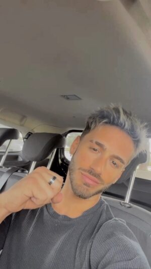 Stéfano de Gregorio Instagram - Llegó el día gente, voy a estar grabando un nuevo proyecto para @telefe que espero que lo disfruten mucho!! No voy a tener mi celu por algunas semanas, así que los voy a extrañar, pero quédense tranquilos que lo voy a dejar TODO. Arranqué los 28 de una forma bastante random pero linda a la vez, gracias por tanta buena energía como siempre, los quiero 🙏❤️ 
PD: el tema de Rocky pa motivarme un poco 🤣