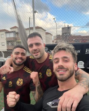 Stéfano de Gregorio Instagram - Sólido @cosito_ca Campeón Invicto 🏆🫎❤️
Que lindo disfrutar el futbol con mis amigos, gracias por un lindo campeonato juntos che 😅🫶