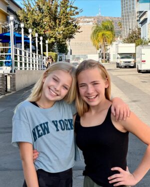 Stella Grace Fitzgerald Instagram - Some more BTS with the Royal Family (Cary Elwes & Rhian Rees) from Rebel Moon including the adorable Princess Issa photo/stunt double Kylee Levien who has become a sweet friend of Stella’s. The girls had so much fun on set and with their studio teachers who happened to match one day too! We will cherish these moments forever 💕

#rebelmoon #rebelmoonachildoffire #rebelmoonthescargiver #netflix #scifi #caryelwes #rhianrees #zacksnyder #grateful #corememories #actor #younghollywood #teenactress #princessissa #hollywood #netflixfilm #stewarttalent #authentictalentandliterarymanagement #royalfamily #explorepage