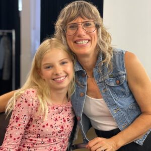 Stella Grace Fitzgerald Instagram - Friday Feels 🌺

@kohls 
@jamieberg 
@colleencarter21 
@heatherfrenchchicago 
@stewarttalentchicago 

#kohls #lifeatkohls #stewarttalent #stewarttalentchicago #stewcrew #tweenmodeloftoday  #actor #kidsfashion #fashionkids #model #childactors #modeldiaries #kidsofinstagram #kidactor #kidactors #kidmodels #childactor #tweenactress #grateful #younghollywood #actormodel