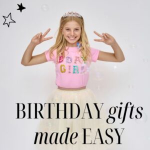 Stella Grace Fitzgerald Instagram - HAPPY BIRTHDAY to this special girl who is amazing in so many ways! Your curiosity, kindness, quirkiness, generosity, your talent as a student, a cook, an actor, a singer and musician make us proud every day! You’re an old soul. We hope you have the best day! We love you Stella! 

@lolaandtheboys 
@unicornworldchicago 
@stewarttalentchicago 

#thisis14 #birthdaygirl #actor #actress #guitargirl #singer #cook #summerbirthday