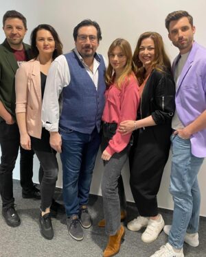 Štěpánka Fingerhutová Instagram - Včera jsem oblíkla pro změnu dres @cinoherniklub a zasoutěžila si v Máme rádi Česko 🇨🇿 proti @divadlomir . Brzy v 📺 🗓️ dám vědět!