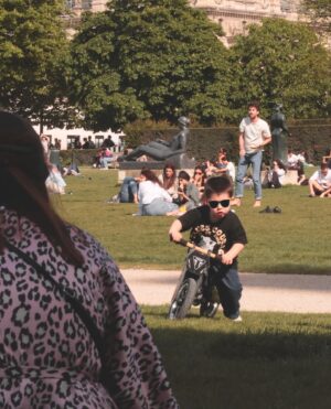 Stéphane Rodrigues Instagram - And we are back! 
Samedi Tuileries avec le copains ☀️
•
Encore un joyeux anniversaire à mon frère @staiv_gentis 🤍