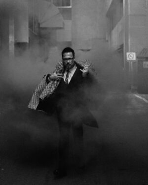 Stéphane Rousseau Instagram - Smoking with
Photographe @villedepluie 
Styliste @styledbyshk 
Mise en beauté @lea_begin 
Merci à @legermainhotels 

#photoshoot #black&white#goodtimes #mtl