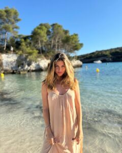 Actress Stephanie Cayo HD Instagram Photos and Wallpapers July 2024