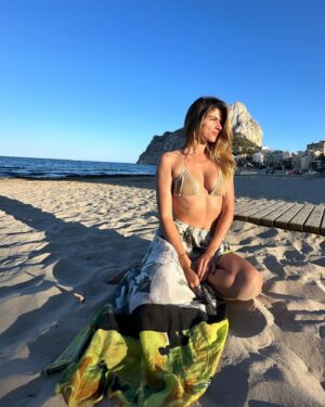 Stephanie Cayo Instagram - Catalizador, Catalizadora: 

2.
adjetivo
Dicho de una persona o de una cosa: Que estimulan el desarrollo de un proceso. Usado también como sustantivo.
“Fuerza, voluntad catalizadora.”