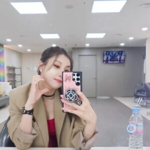 Stephanie Kim Instagram - 2023.11.11 at 6:10pm 
나랑 오늘 불후의명곡 본방사수 할 사람 🖐
김기태 X 스테파니 콜라보 무대 기대해도 죠아앙

Stay tuned for tonight's "Immortal Song"
