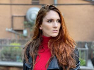 Stephanie Koenig Instagram - @shrrycola took this photo of me looking like I’m on an episode of blue bloods