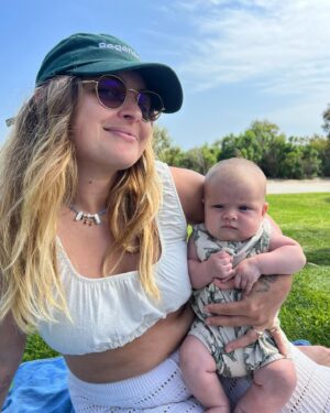 Stephanie Simbari Instagram - In between meltdowns we’re having the time of our lives (mine not his, he’s chill)