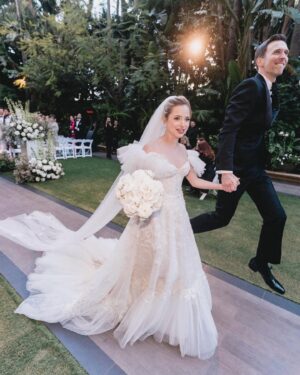 Stephanie Styles Instagram - one month - still floating 🤍