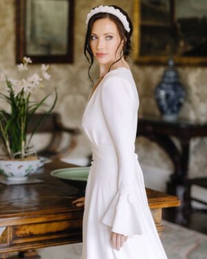 Stephanie Tripp Instagram - Bridal shoot for @chedingtonweddings
....
Thank you! @mustardmodels ☺️🙏
....
📷:@beccygoddard
Flowers💐: @marthaandthemeadow
Accessories: @victoriafergussonaccessories
Dress: @julita_ldn_bride
Make up: @amazing_facedorset 
Estate: @chedingtonestate
Planning: @ferngodfreyweddings