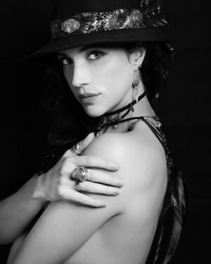 Stephanie Tripp Instagram - Dripping in @verablack
....
📷: @ededwardsphotography
....
#hat #hatdesigner #jewellery #jewellerydesigner #accessories #verablack #verablackdesigns #feathers #earrings #choker #necklace #blackandwhitephotography #blackandwhite #model #actor #actress #art #artist #gypsy #gypsysoul #pirate #rocknroll