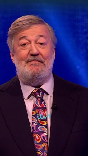 Stephen Fry Instagram - If you’re new to the world of ‘Jeopardy!’ here’s a breakdown of how it works

Tune in today at 5:45pm on ITV1 and @itvxofficial 🙌

#Jeopardy