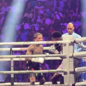 Stephen Jackson Instagram - @atsfight and @atsboxing pulled up to the #DavisMartin fight with @_stak5_ 🥊

ICYMI: Last week, All the Smoke Productions announced the launch of All the Smoke Fight. @atsfight is new multi-platform content vertical surrounding combat sports events with premium storytelling, interviews, coverage, and analysis from all corners of the fight game.

More to come. 💨