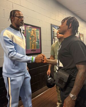 Stephen Jackson Instagram - @atsfight and @atsboxing pulled up to the #DavisMartin fight with @_stak5_ 🥊

ICYMI: Last week, All the Smoke Productions announced the launch of All the Smoke Fight. @atsfight is new multi-platform content vertical surrounding combat sports events with premium storytelling, interviews, coverage, and analysis from all corners of the fight game.

More to come. 💨