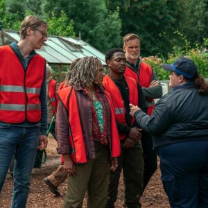 Stephen Merchant Instagram - Keeping tabs on our favorite community service crew. Here’s a first look at The Outlaws Season 3, streaming May 31.