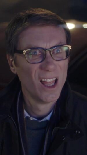 Stephen Merchant Instagram - It’s that time of the year again… twinkling lights, Sparklehoof unicorns and @asimc 

Click & Collect is on @netflixuk
