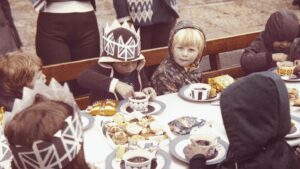 Stephen Merchant Instagram - #TBT. Here I am getting papped at a Jubilee ‘77 street party. Can’t a boy just eat his jelly in peace? Enjoy your jubilee weekend - and don’t forget to celebrate with The Outlaws Season 2 on Sunday at 9pm, BBC One and @bbciplayer. #jubilee #streetparty #jelly #queenelizabeth