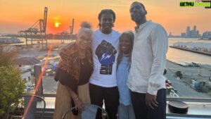 Stephen Satterfield Instagram - This is a season of gratitude.  THANK YOU. In the name of Jesus and every Abrahimc faith and equally every denomination or non at all other than the grace of gawd hear me clearly when I say it again—thank you. My blessings are immense and profound and unfolding. 🙏🏿 I must go on record (again!) as saying there will never be another gift more significant than  High on the Hog. For all of y’all who have sent messages please know they have been received with awe, humility and gargantuan gratitude. Reciprocal if not explicitly said.

I love Dr. J so much and so glad that she (*you, DR, J!) is here to live through the accolades. Please don’t stop them from coming in. Please tune in if you haven’t. I’m so grateful. That is a mantra and prayer. A preacher with no congregation is isolation. Yall let me know I’m not alone. 

When you watch #HighontheHog I hope you don’t lose the message. Black people been present in every facet of history and any omission is supremacy which should dismantled asap and never be confused with the TRUTH! Shoutout to my daddy on the eve of the eve of 70 who taught me that the truth would set me free, and I’ll be damned if that wasn’t the rillest shit he ever wrote. Take the message forth and expand. Thankyouthankyouthankyou.