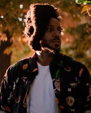Stephen Voyce Instagram - There was a time when I thought that I needed to be whatever everyone else wanted to be, a time when I doubted any choices that were my own. That time is behind me now; what lays before me is a path of my own making. 

My extended album, 'The Emancipation of Eze: Royal Edition' is now available across digital stores and platforms! 🇨🇦🇳🇬🇩🇪👽

🎵 'Scars' feat. @atoworldwide (Track 16 of 17)
📷 @adhdtravels
👕 @kuwallatee
-
#newmusic #popmusic #rnb #stylefashion #urbanphotography