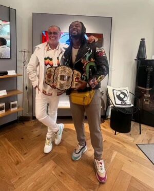 Stephon Strickland Instagram - Thank you to my Friend the @aew Champion @swerveconfident from coming to support my Art & jackets pop-up in Orlando. Thank you to @bulldogmike007 & @bangolufsen Orlando for making this Event come to Life. 🙏🏻 To @drenstarr @dussecognac