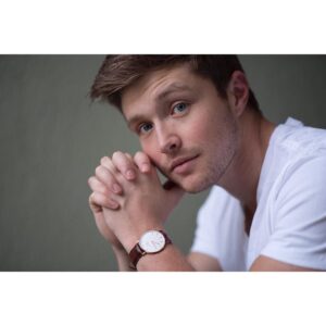 Sterling Knight Instagram - Checking out the new spring collection like what’s up haha. @danielwellington is doing buy a watch and get another strap for free. Use my #ad  code: REALSTERLING for 15% off tomorrow high is preeety sweet. #danielwellington #freshstart