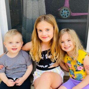 Steve Burton Instagram - Maybe the cutest people ever. I don’t know. Just sayin. Much luv