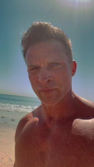 Steve Burton Instagram - The weekend. We celebrate it. Let’s celebrate every day. Much luv. Have a great day and weekend! 
#mindset #GetFit #coldplunge #motivation #FitLife
#Fitness #FitnessMotivation
#FitnessAddict
#GymLife #GymTime
#nopainnogain 
#Workout