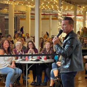 Steve Burton Instagram - Fun night @wiac.walkinartcenter ! Always great to meet new peeps and see familiar faces! Thanks for coming out. And thx to @jrossphoto for saving the day!