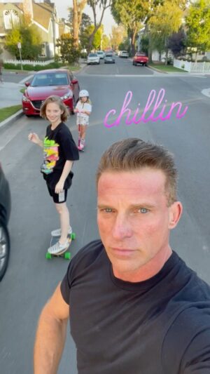 Steve Burton Instagram - Sunset tradition with my girls. Have a great night! #grateful