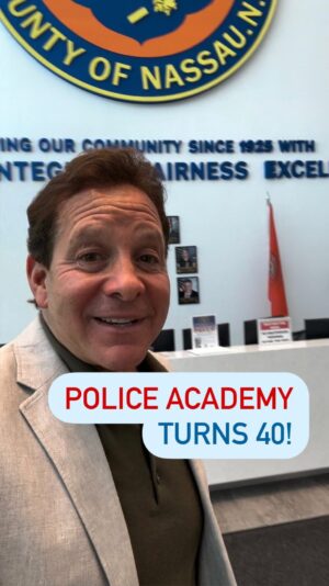 Steve Guttenberg Instagram - Celebrating the 40th anniversary of one of my favorite films with the real police at the Nassau County Police Academy! 🚨