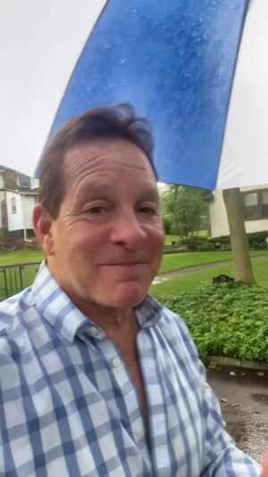 Steve Guttenberg Instagram - Today I’m thinking about living in the present. I need to remind myself this more often!