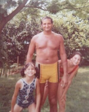 Steve Guttenberg Instagram - Our Dad, my Mom’s love: Stanley Guttenberg. 
After it’s been a year, he’s still with us every minute, every day. 

U.S. Army Airborne Ranger, NYC Policeman, Accountant, Engineer and the center of our family. 
We miss you, we love you. Forever.