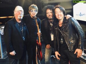 Steve Lukather Instagram - Some of my favorite guitar pals