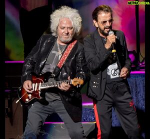 Steve Lukather Instagram - Happy Birthday Boss! ✌️and ❤️ xx