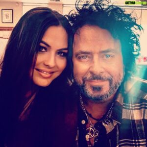 Steve Lukather Instagram - Stay safe and well out there!
Love Luke and Amber #awareness #stayhome #enjoyyourfamily