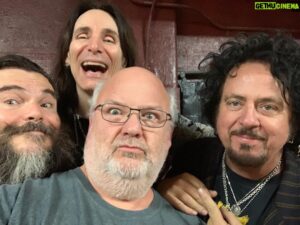 Steve Lukather Instagram - This was a hang last night at the Derek Smalls dvd shoot last night ! Insane fun!
Thanks Harry Shearer , CJ Vanston and all!!