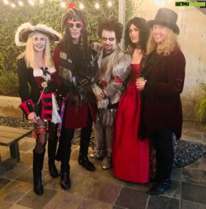 Steve Lukather Instagram - Mr and Mrs Vai-Me- mr and Mrs Trev at Nuno’s bash last night ..