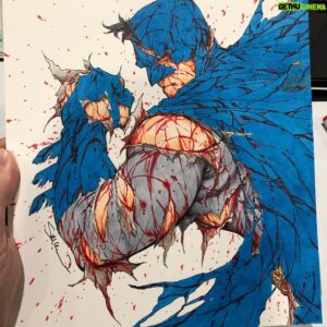 Steve McNiven Instagram - Battle damaged Batman done at @terrificon_ct ! What a great show! #battledamaged #thebatman #consketch #stevemcniven