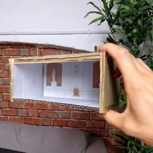 Steve Mould Instagram - This is how an Ames room works!
#interestingfacts #science #didyouknow