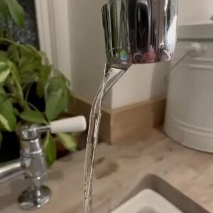 Steve Mould Instagram - Laminar flow and surface tension
#science #interestingfacts #sciencefacts