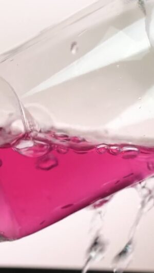 Steve Mould Instagram - How ice water makes hot water boil. Did you come up with an explanation before listening to mine? Was it the same or different?