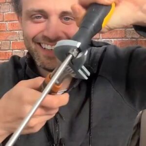 Steve Mould Instagram - Here's a feature of screwdrivers that you might not have been aware of!
#science #interestingfacts #didyouknow